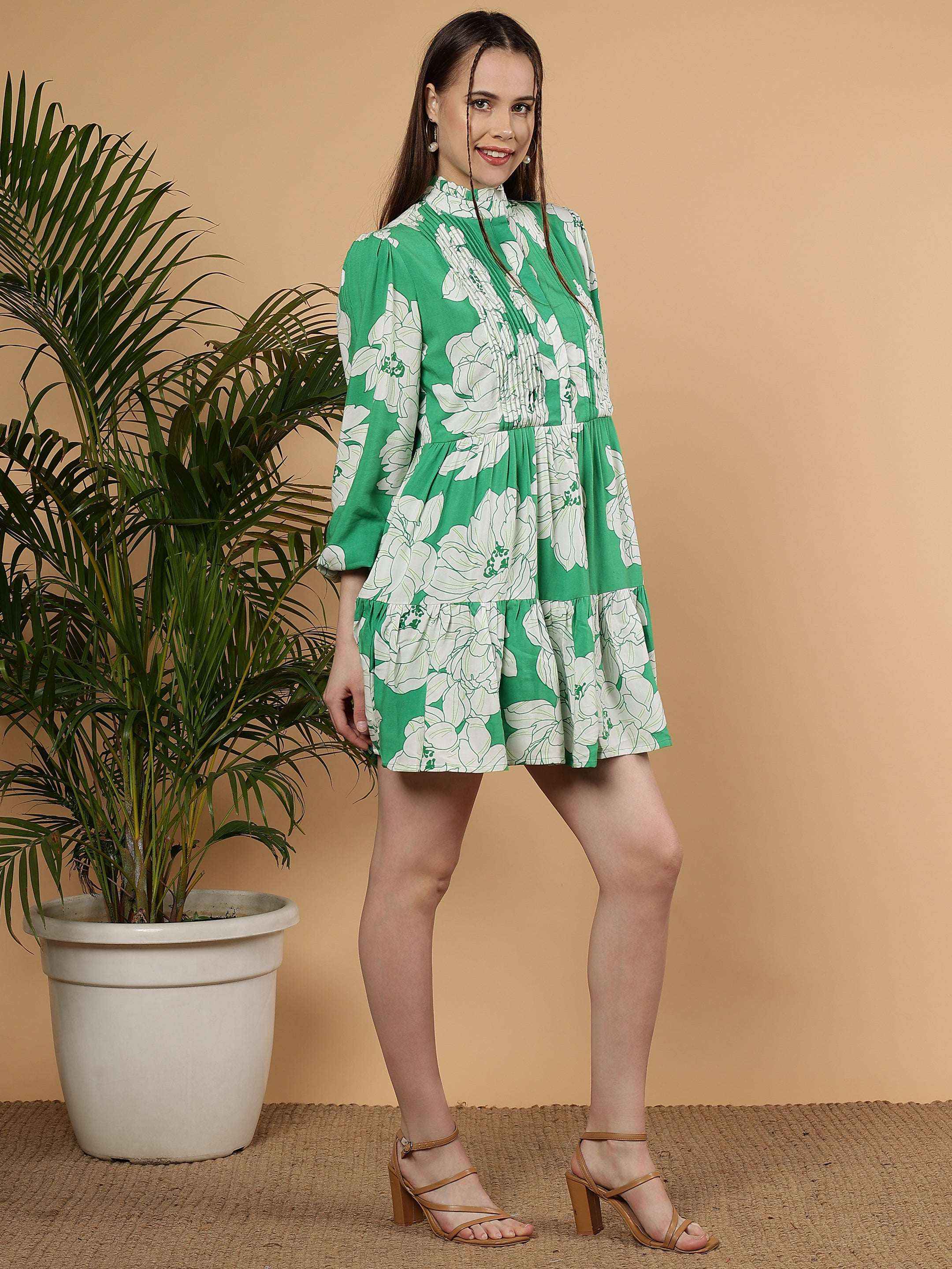 Emerald Daisy Viscose Floral Dress - Full Sleeve Above Knee